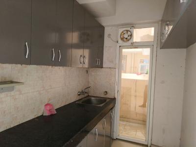 Kitchen Image of 700 Sq.ft 2 BHK Apartment / Flat for sale in Signature Global The Millennia I, Sector 37D Gurgaon for Rs. 6750000