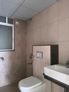 Common Bathroom Image of 745 Sq.ft 2 BHK Apartment / Flat for rent in Godrej Green Vistas, Mahalunge Pune for Rs. 26000