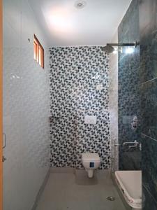 Common Bathroom Image of 1000 Sq.ft 3 BHK Builder Floor for sale in Happy Luxury Homes, Uttam Nagar New Delhi for Rs. 6500000
