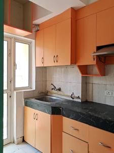 Kitchen Image of 925 Sq.ft 2 BHK Apartment / Flat for sale in Paras Tierea, Sector 137 Noida for Rs. 8000000