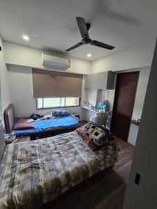 Bedroom Image of 1750 Sq.ft 3 BHK Apartment / Flat for sale in Renown, Shilaj Ahmedabad for Rs. 9500000