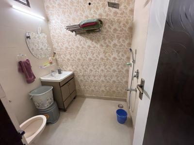 Image of 900 Sq.ft 2 BHK Builder Floor for sale in Vikaspuri, New Delhi for Rs. 11500000