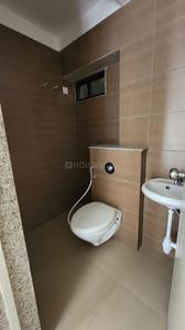 Bathroom Image of 1210 Sq.ft 2 BHK Apartment / Flat for sale in Sun Atmosphere, Shela Ahmedabad for Rs. 6000000