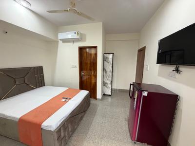 Bedroom Image of Urbanroomz Coliving PG opposite to Sec 51 Mall in Sector 52, Gurgaon