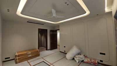 Bedroom Image of 4500 Sq.ft 4 BHK Builder Floor for sale in Green Park Extension New Delhi for Rs. 200000000