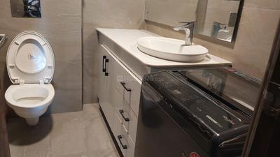Bathroom Image of 1000 Sq.ft 1 BHK Apartment / Flat for rent in Dalanwala Dehradun for Rs. 25000