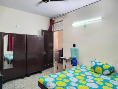 Bedroom Image of 850 Sq.ft 1 BHK Builder Floor for rent in Green Park Extension New Delhi for Rs. 35000
