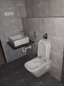 Bathroom Image of 680 Sq.ft 1 BHK Apartment / Flat for sale in Paranjape Blue Ridge The Lofts, Hinjawadi Pune for Rs. 6800000