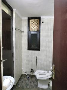 Common Bathroom Two Image of 1800 Sq.ft 3 BHK Apartment / Flat for rent in Satyam Apartment by Satyam Developers , Sector 18 Dwarka New Delhi for Rs. 49000
