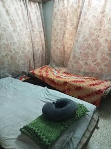 Bedroom Image of Male in Vile Parle West, Mumbai