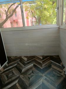 Balcony Image of 1050 Sq.ft 2 BHK Apartment / Flat for sale in Prashant Apartments, Patparganj New Delhi for Rs. 16100000
