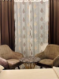 Living Room Image of 400 Sq.ft 1 BHK Studio for rent in DLF Capital Greens Phase 1 And 2, Karampura New Delhi for Rs. 25000