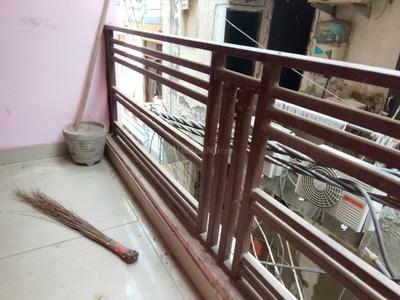 Balcony Image of 700 Sq.ft 2 BHK Independent House for rent in Dwarka Mor New Delhi for Rs. 11500