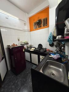 Kitchen Image of 500 Sq.ft 1 BHK Apartment / Flat for rent in Colaba Mumbai for Rs. 75000
