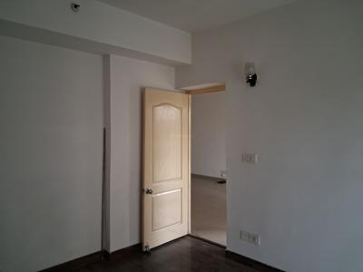 Bedroom Image of 1592 Sq.ft 3 BHK Apartment / Flat for sale in Paras Tierea, Sector 137 Noida for Rs. 13800000