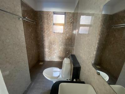 Bathroom Image of 1000 Sq.ft 2 BHK Apartment / Flat for rent in Panjim Goa for Rs. 60000