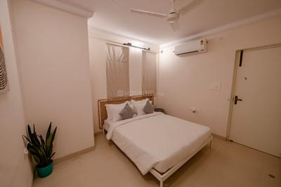 Bedroom Image of 1500 Sq.ft 3 BHK Apartment / Flat for sale in Candolim Goa for Rs. 27000000