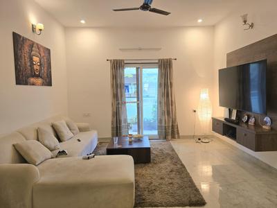 Hall Image of 1200 Sq.ft 2 BHK Apartment / Flat for rent in Halasuru Bengaluru for Rs. 70000