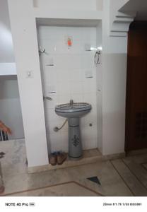 Bathroom Image of 3000 Sq.ft 3.5 BHK Duplex for rent in Gandhi Nagar Udaipur for Rs. 17000