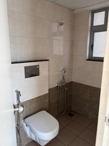 Bathroom Image of 520 Sq.ft 1 BHK Apartment / Flat for rent in Mahindra Happinest Tathawade, Tathawade Pune for Rs. 22000