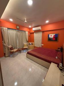 Bedroom Image of 1617 Sq.ft 4 BHK Apartment / Flat for sale in Bandra West Mumbai for Rs. 90000000