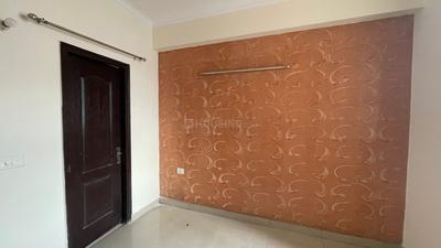 Bedroom Image of 750 Sq.ft 2 BHK Apartment / Flat for sale in Amrapali Princely Estate, Sector 76 Noida for Rs. 8700000