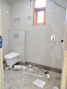 Common Bathroom Image of 1110 Sq.ft 3 BHK Apartment / Flat for sale in Mehrauli New Delhi for Rs. 8500000