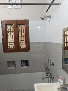 Bathroom Image of 1800 Sq.ft 2 BHK Builder Floor for rent in Sector 28 Faridabad for Rs. 25000