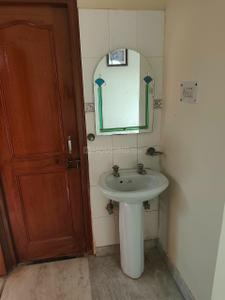 Bathroom Image of 900 Sq.ft 2 BHK Builder Floor for rent in Sector 15 Sonipat for Rs. 22000