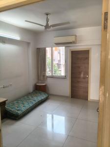 Bedroom Image of 2700 Sq.ft 4 BHK Apartment / Flat for rent in Usmanpura Ahmedabad for Rs. 70000