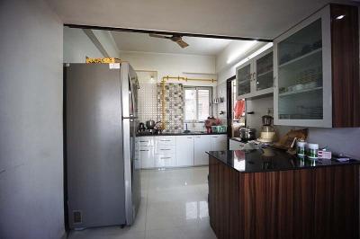 Kitchen Image of 1900 Sq.ft 3 BHK Apartment / Flat for sale in Naranpura Ahmedabad for Rs. 13200000