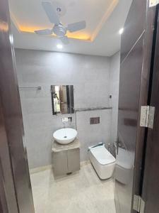 Bathroom Image of 2800 Sq.ft 4 BHK Builder Floor for rent in Gagan Vihar New Delhi for Rs. 100000
