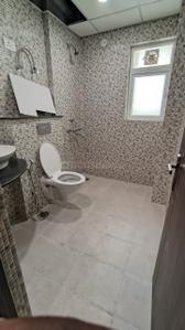 Bathroom Image of 1800 Sq.ft 3 BHK Apartment / Flat for sale in Crossings Republik Ghaziabad for Rs. 12000000