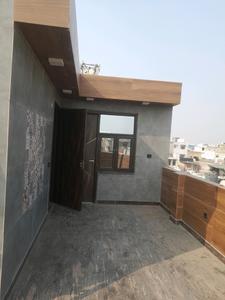 Bedroom Three Image of 850 Sq.ft 3 BHK Builder Floor for sale in Shalimar Bagh New Delhi for Rs. 14000000
