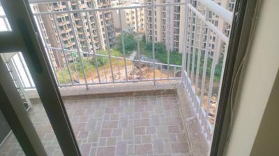 Living Room Image of 985 Sq.ft 2 BHK Apartment / Flat for sale in Unitech The Residences, Sector 33 Gurgaon for Rs. 16800000