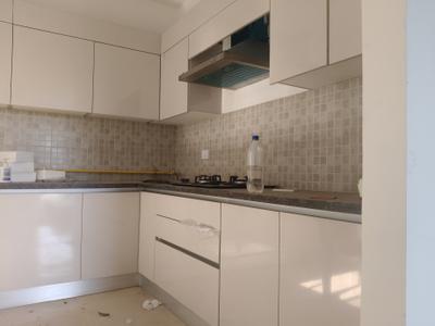 Kitchen Image of 1545 Sq.ft 3 BHK Apartment / Flat for rent in Godrej Woods, Sector 43 Noida for Rs. 75000