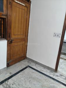 Bedroom Image of 700 Sq.ft 2 BHK Builder Floor for rent in Paschim Vihar New Delhi for Rs. 22150