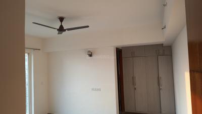 Bedroom Image of 2275 Sq.ft 3 BHK Apartment / Flat for rent in Sunworld Arista, Sector 168 Noida for Rs. 48000