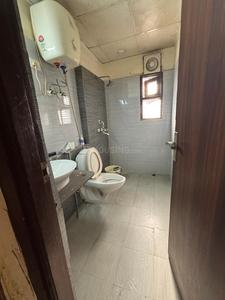 Bathroom Image of 700 Sq.ft 1 BHK Independent House for rent in Sector 19 Noida for Rs. 25000