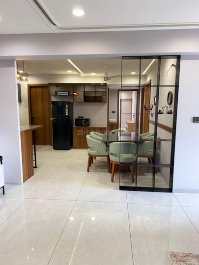 Vlee Brij Azalea Main Image 1