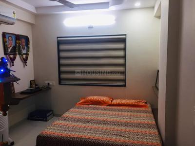 Bedroom Image of 1600 Sq.ft 3 BHK Apartment / Flat for sale in Thaltej Ahmedabad for Rs. 9000000