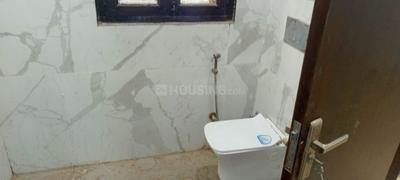 Bathroom Image of 1800 Sq.ft 3 BHK Builder Floor for rent in Subhash Nagar New Delhi for Rs. 66000