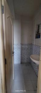Bathroom Image of 500 Sq.ft 1 BHK Apartment / Flat for rent in Gotri Vadodara for Rs. 5000