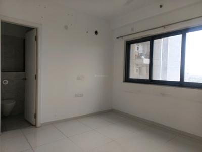 Bedroom Image of 950 Sq.ft 2 BHK Apartment / Flat for sale in Amanora Gold Towers 44 45 And 46, Hadapsar Pune for Rs. 10500000