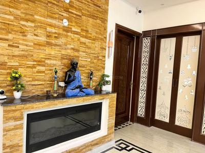 Bedroom Image of 2500 Sq.ft 5 BHK Independent House for sale in DLF Hyde Park Estate, New Chandigarh Chandigarh for Rs. 91000000