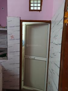 Bathroom Image of 450 Sq.ft 2 BHK Independent House for rent in Burari New Delhi for Rs. 8500