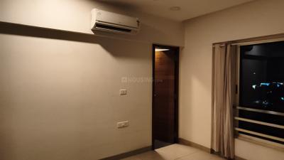 Bedroom Image of 2350 Sq.ft 3.5 BHK Apartment / Flat for sale in Karia Konark Vista, Hadapsar Pune for Rs. 32100000