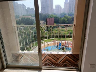 Balcony Image of 264 Sq.ft 1 RK Apartment / Flat for sale in Hiranandani Solitaire, Thane West Thane for Rs. 7000000