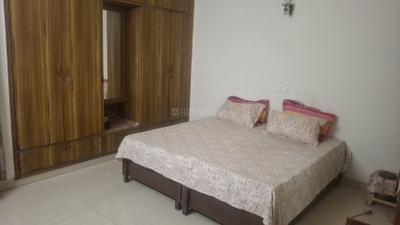 Bedroom Image of 1400 Sq.ft 2.5 BHK Apartment / Flat for rent in Arun Vihar, Sector 37 Noida for Rs. 43000