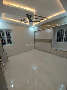 2.5 BHK Semi Furnished Flat